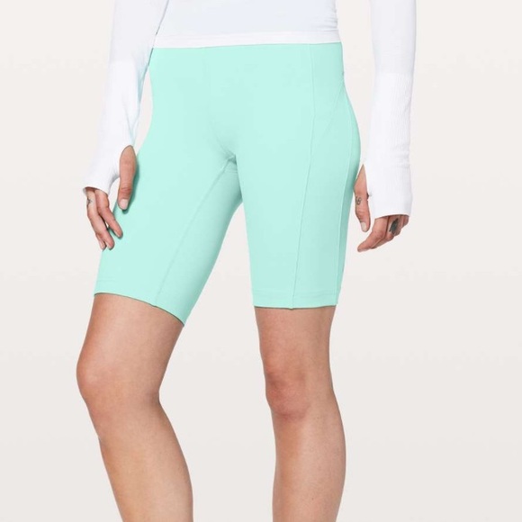 lululemon athletica Pants - Lululemon On Pace Shorts